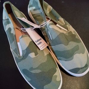 Old Navy camouflage ladies slip-on